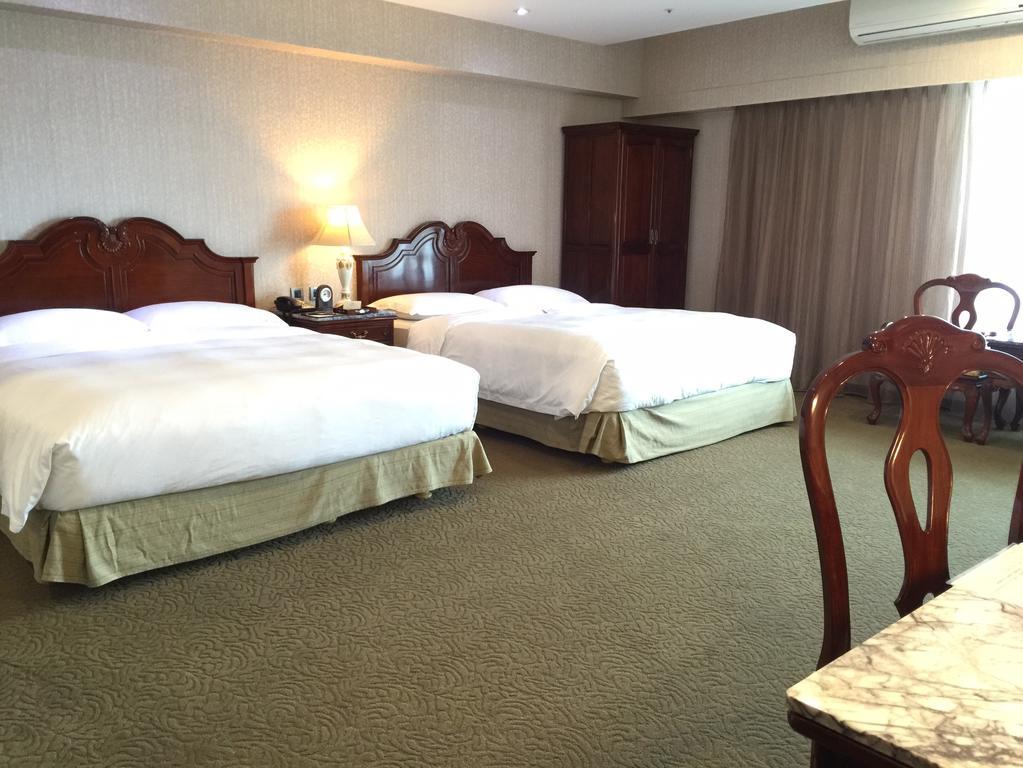 Royal Seasons Hotel Taichung‧Zhongkang Экстерьер фото